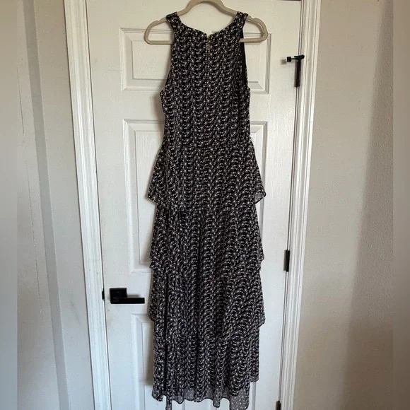 👉🏼LIKE NEW👈🏼 Tommy Hilfiger Tiered Embroidered Maxi Dress - Picture 7 of 8